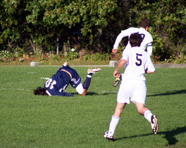 St. Thomas Soccer Taylor MacDonald vs Milford