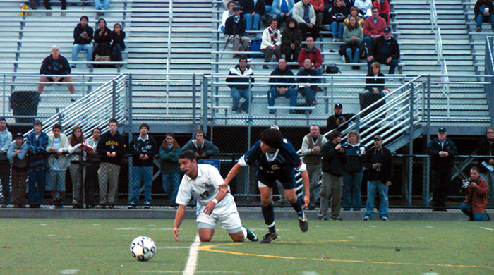 St. Thomas soccer Nic Karamourtopoulos vs Conval in State Semi Finals