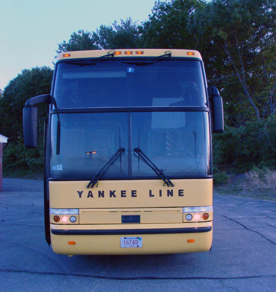 Yankee Bus Lines graphics